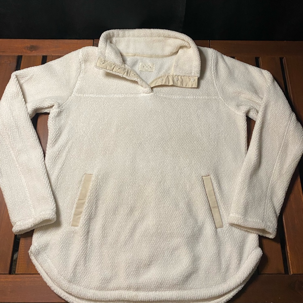 TxS Cozy White Women's Sweater size S